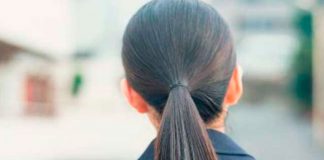 Prohíben en escuelas de Japón "cola de caballo" por excitar a hombres
