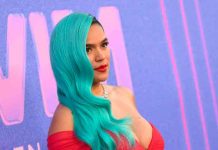 Karol G recibe premio “Rule Breaker” en gala de mujeres de Billboard Karol G recibe premio “Rule Breaker” en gala de mujeres de Billboard