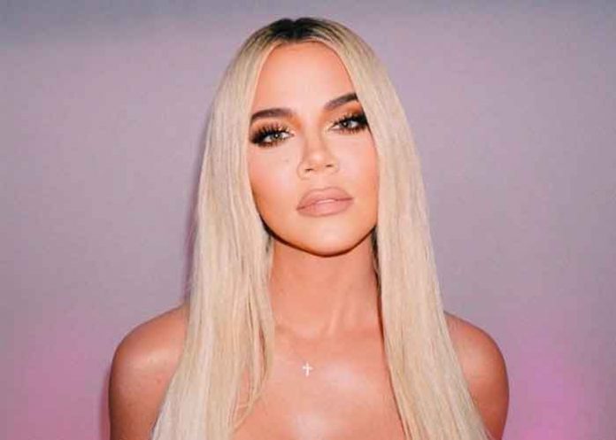 khloe De esta manera Khloé Kardashian presume su muy tonificado abdomen
