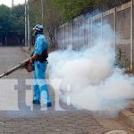 Familias del barrio Hilario Sánchez, Managua, mejor protegidas contra zancudos Jornada de fumigación en barrios de Managua
