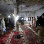 Masacre en un templo en Peshawar, Pakistán deja al menos 30 muertos Masacre en un templo en Peshawar, Pakistán deja al menos 30 muertos