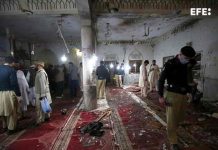 Masacre en un templo en Peshawar, Pakistán deja al menos 30 muertos