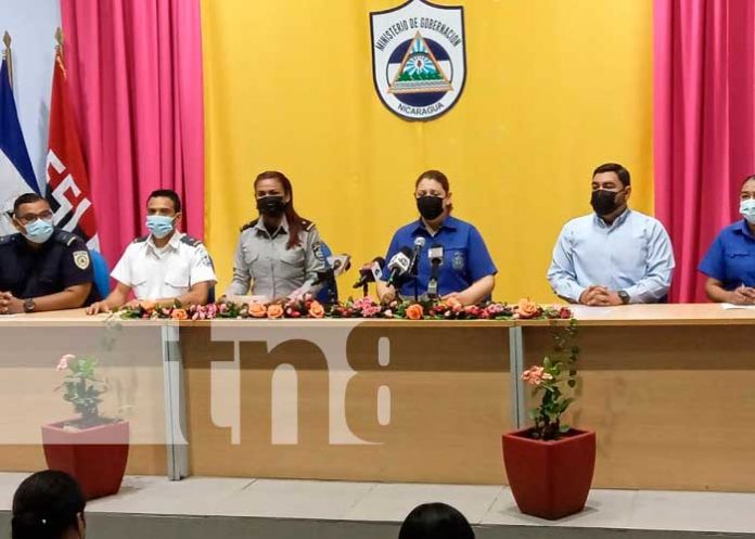 Informe de servicios por parte de funcionarios del MIGOB