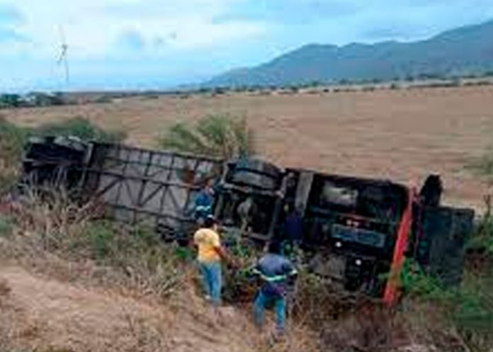 Buscan el sueño americano y hallan tragedia: 10 migrantes heridos en México