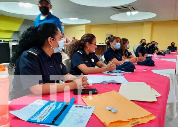 Capacitación a mujeres para funcionarias del MIGOB