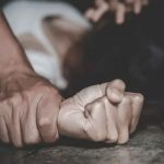 ¿Bien hecho? Mujer le arranca «los gemelos» a hombre que violó a su hija ¿Bien hecho? Mujer le arranca "los gemelos" a hombre que violó a su hija
