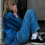 Mujeres detenidas por colocar un collar de perro a una niña en EE.UU