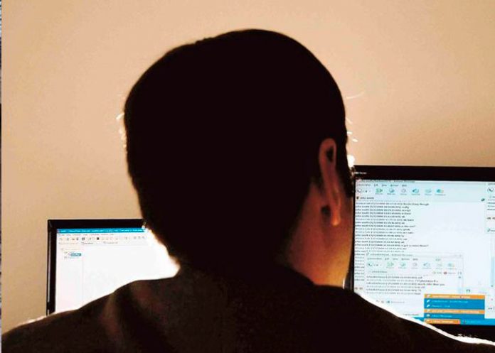 Arrestan a 46 personas en operativo contra pornografía en Nueva Zelanda