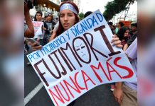 Miles protestan ante decisión de liberar a expdte. Fujimori en Perú Miles protestan ante decisión de liberar a expdte. Fujimori en Perú
