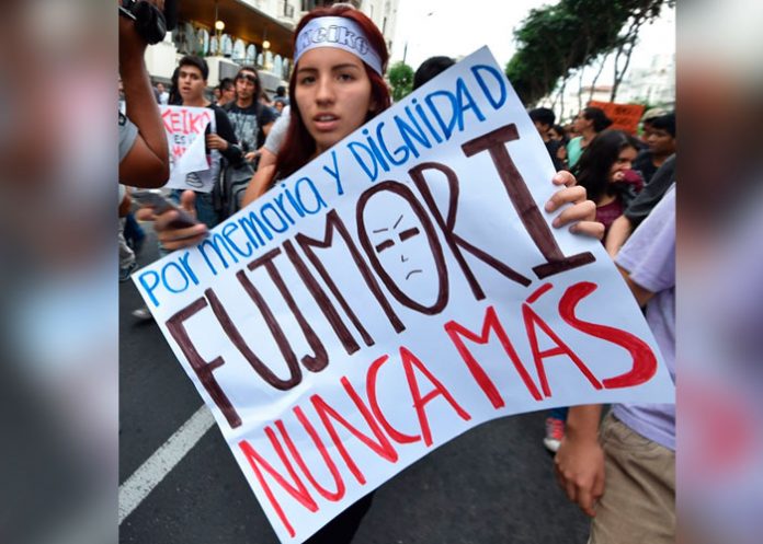 Miles protestan ante decisión de liberar a expdte. Fujimori en Perú