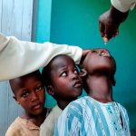 África inicia campaña de vacunación contra la polio a 23 millones de niños África inicia campaña de vacunación contra la polio a 23 millones de niños