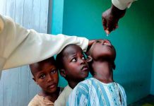 África inicia campaña de vacunación contra la polio a 23 millones de niños África inicia campaña de vacunación contra la polio a 23 millones de niños