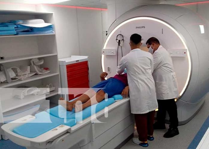 Nuevo resonador magnético en el Hosp. Manolo Morales, Nicaragua