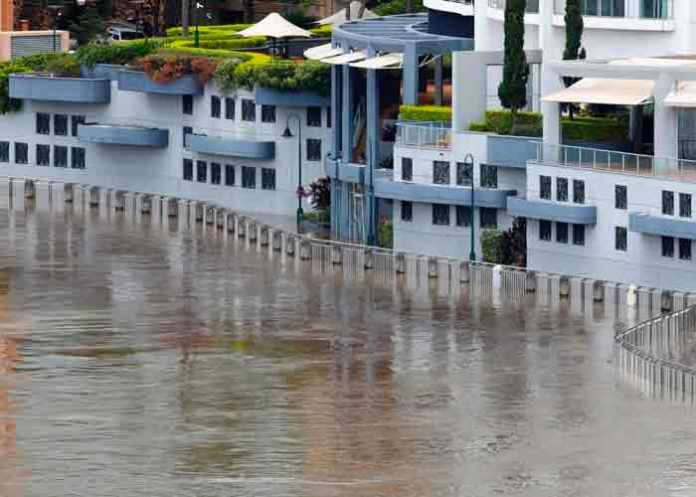 Australia ordena evacuación por tormenta que amenaza Sidney