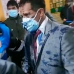 ¡Que pase el desgraciado! Le interrumpen la boda por no pasar pensión ¡Que pase el desgraciado! Le interrumpen la boda por no pasar pensión