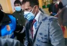 ¡Que pase el desgraciado! Le interrumpen la boda por no pasar pensión