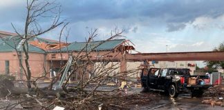 Momentos de terror vivieron en Texas tras el brutal impacto de un tornado