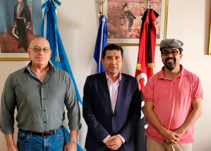 .1 Periodistas académicos visitan la embajada de Nicaragua en Argentina
