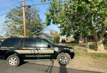 Mujer es acusada de ahogar a sus dos niños en la bañera de su casa en Yuba Mujer es acusada de ahogar a sus dos niños en la bañera de su casa en Yuba.