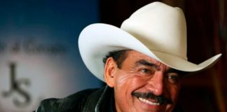 Los hijos del cantante Joan Sebastian siguen peleando por la herencia.