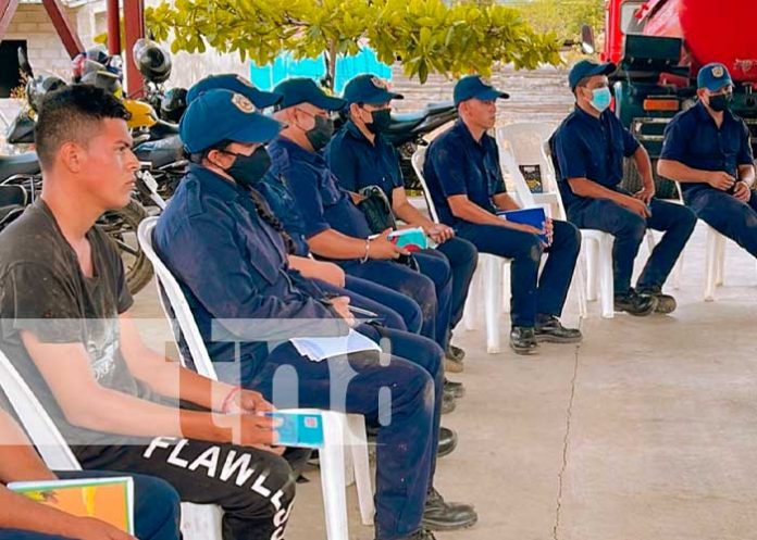 Bomberos Unidos actualizan conocimientos en Nueva Segovia