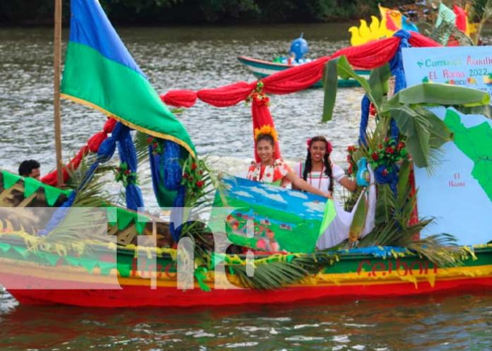 1 El Rama se lució en su cuarta edición del Carnaval Acuático