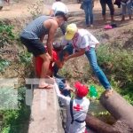Rescatan con vida a dos personas en El Salto, Juigalpa Cruzrojistas rescatan con vida a dos personas en El Salto, Juigalpa