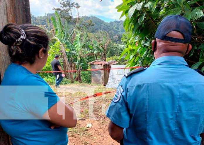 Hombre mata a su compañera de vida y después la entierra en una letrina