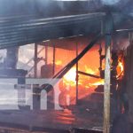 Incendio dejó a familia en la intemperie en el barrio San Mateo en Bluefields