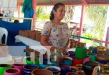Managua: Aprenden a elaborar artesanías en el Parque de Ferias Managua: Aprenden a elaborar artesanías en el Parque de Ferias