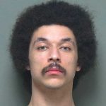 Ohio: ¡Usó su dedo como lápiz! Sujeto mató a su compañero de cuarto Sujeto le cortó el dedo a su compañero de cuarto