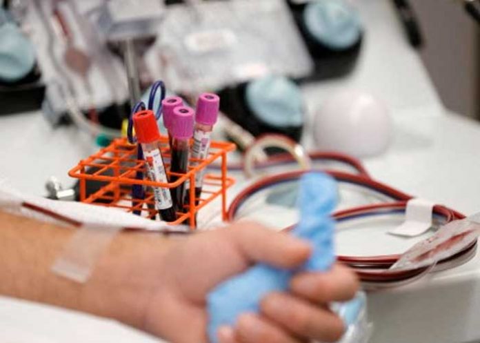 .1 Finaliza la restricción que prohibía a homosexuales donar sangre en Canadá