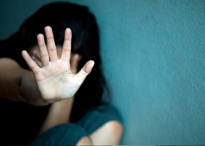 Abusan sexualmente a quinceañera durante su fiesta, por amigo de la familia.