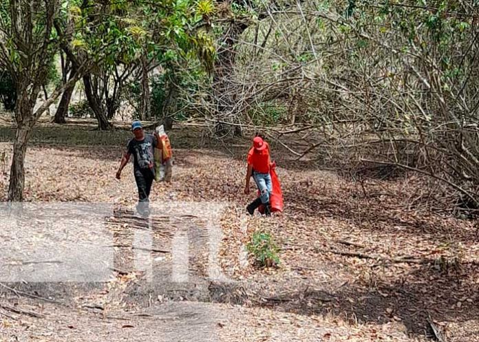 2 Realizan limpieza en Ríos de Matiguás