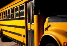 Conductor de microbús escolar violó a una niña, en Ecuador Conductor de microbús violó a una niña en Ecuador