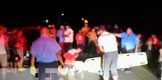 Matrimonio y su niña sufren accidente abordo de su motocicleta en Diriamba