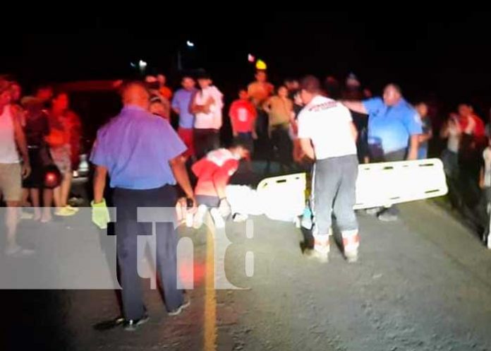 Matrimonio y su niña sufren accidente abordo de su motocicleta en Diriamba