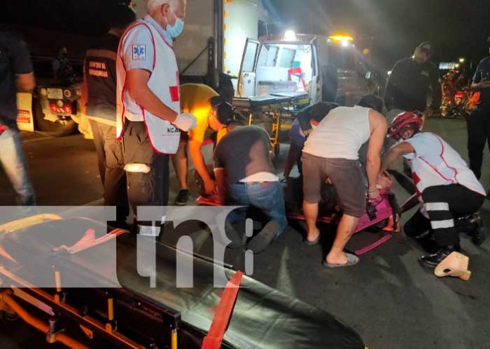 Pareja resultan lesionados tras sufrir fuerte accidente en Managua