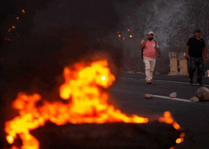 2.1 Manifestaciones de transportistas en Perú registra 11 heridos