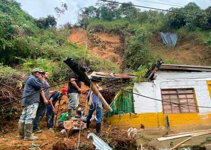 2.1 Muertos y desaparecidos en Antioquia, Colombia, luego de intensas lluvias