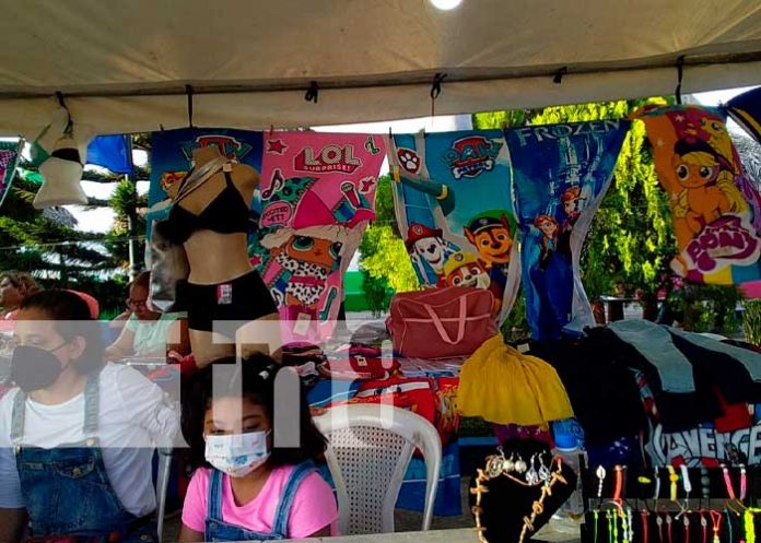 Realizan feria veranera en el Puerto Salvador Allende, Managua