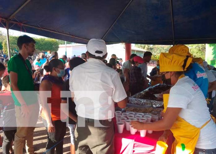 Diriá se luce con la degustación del almíbar más grande de Granada