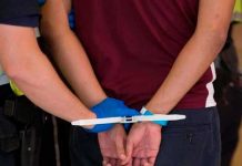 Muere niña de 4 años tras ser obligada a tomar alcohol por su abuela