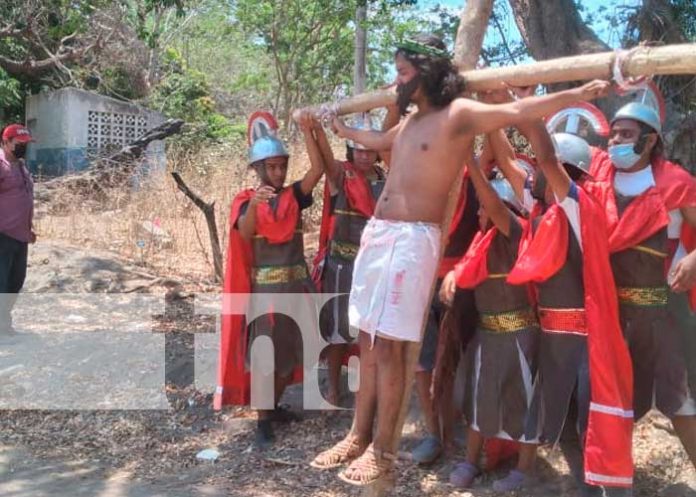 Presentación de la Judea en la riviera del Río Malacatoya en Teustepe