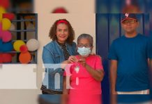 Entregan vivienda digna a ancianita en Managua