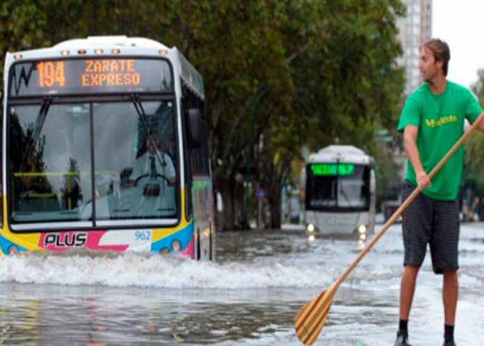 Argentina inundada por fuertes corrientes