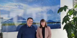 Embajadora de Nicaragua, Tatiana García, junto al Empresario nicaragüense Señor Andrés Jirón, fundador de la empresa AZBA GmbH.