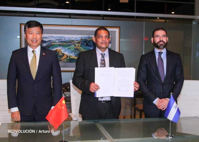 CHINA-Y-NIC-1 Nicaragua y China firman convenio de Programa Habitacional