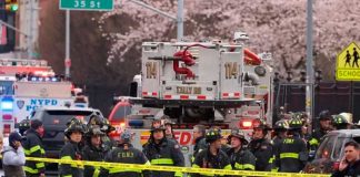 Identifican al sospechoso del mortal tiroteo en el metro de Nueva York