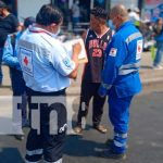 Motociclista grave al ser arrastrado por un furgón en Managua Escena del accidente de tránsito en Managua